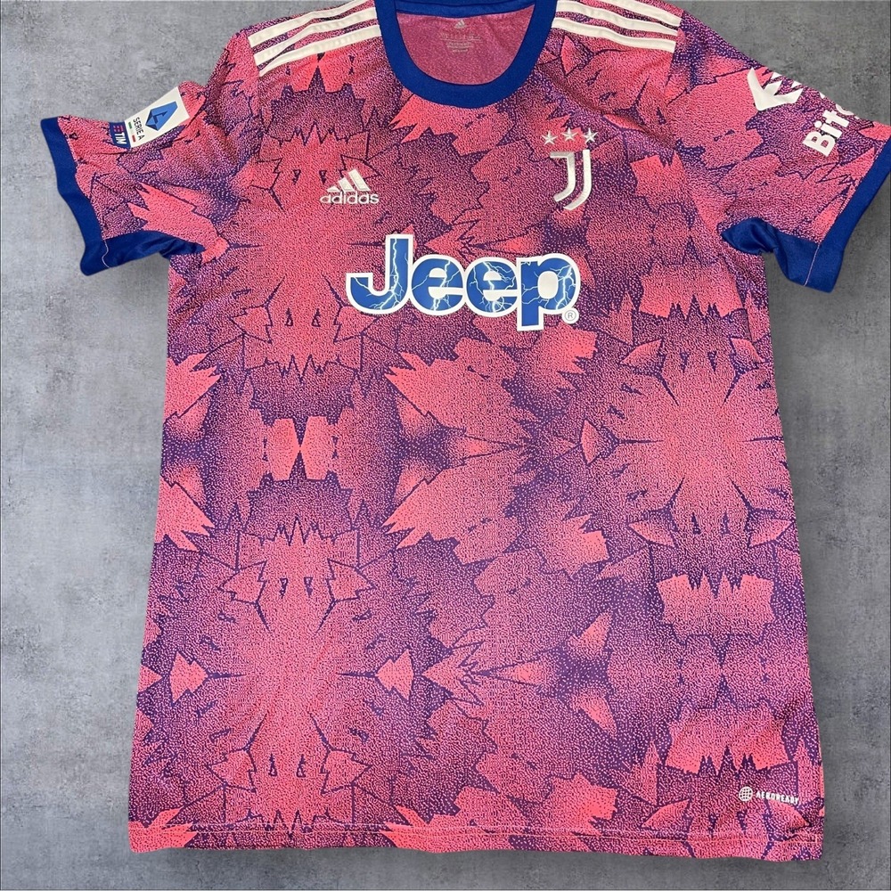 Juventus Adidas Pink And Blue Jersey Adult Large Excellent Condition